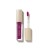 Na zdjęciu widoczny jest błyszczyk do ust marki Jane Iredale w intensywnym, fioletowo-różowym odcieniu. Produkt znajduje się w eleganckim opakowaniu z beżową nakrętką i przezroczystą częścią dolną, która eksponuje kolor kosmetyku.