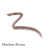 Na zdjęciu widzimy próbkę jane iredale PureBrow™ Brow Powder w odcieniu Medium Brown. To średni brąz o chłodnym, neutralnym tonie. Idealnie sprawdza się u osób o średnich i ciemniejszych włosach.