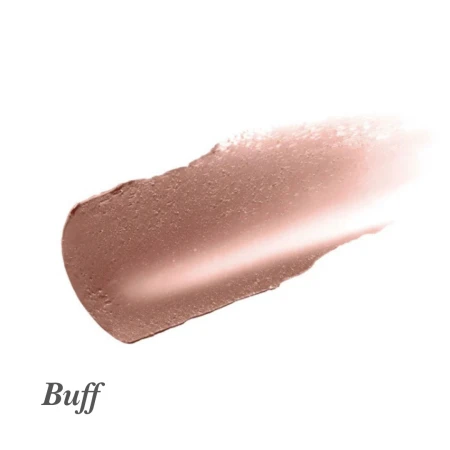 Na grafice przedstawiono próbkę koloru produktu do ust marki Jane Iredale o nazwie Buff. Jest to odcień w tonacji neutralnego beżu, z lekkim połyskiem. Konsystencja wygląda na kremową, delikatnie rozświetlającą, co sugeruje komfortowe wykończenie