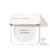 Na zdjęciu jest kompaktowe opakowanie wielokrotnego użytku marki jane iredale.  Mminimalistyczny, elegancki design w kolorze białym, napis na froncie: “you make the world more beautiful.