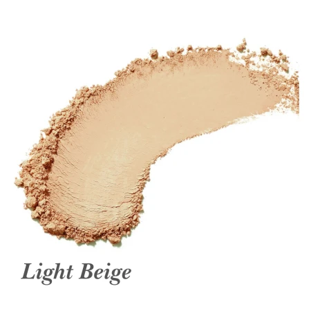 Widoczna jest próbka odcienia pudru amazing base Jane Iredale w odcieniu Light Beige: Jasny beż z ciepłym, brzoskwiniowym podtonem.