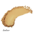 Widoczna jest próbka odcienia pudru amazing base Jane Iredale w odcieniu Amber jasny beżowy kolor.