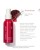 Na zdjęciu znajduje się elegancka czerwona butelka z białym atomizerem wody Jane Iredale Pommist Hydration Spray o pojemności 90 ml. Obok butelki  wypisane właściwości produktu.