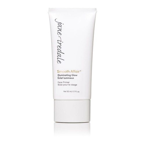 Na zdjęciu znajduje się biała tubka bazy pod makijaż Smooth Affair Illuminating Glow. Na niej czarno – złote napisy z nazwą produktu. Produkt rozświetla i wygładza skórę i przygotowuje ją do aplikacji makijażu.
