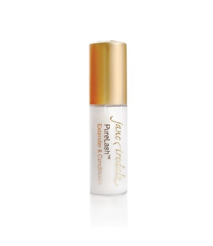 PureLash® Lash Extender &amp; Conditioner Mini, znajduje się w eleganckim, smukłym pojemniku o matowym, mlecznobiałym trzonie i metaliczno-złotej zakrętce. Design jest minimalistyczny i nowoczesny.