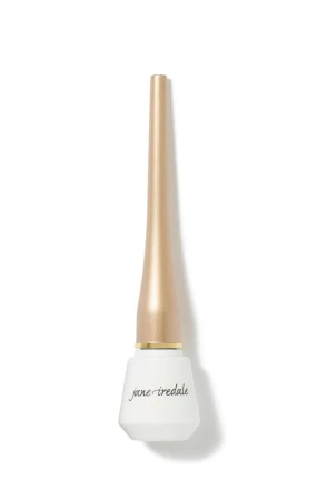 Na zdjęciu jest eyeliner marki jane iredale. To produkt w eleganckim, smukłym opakowaniu z białym, matowym dołem i złotą zakrętką.